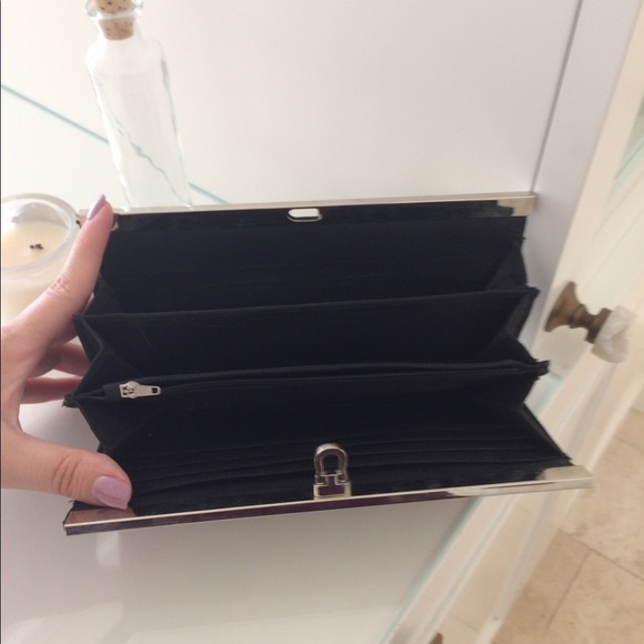 Great hand crafted animal print clutch/wallet! - Picture 4 of 4